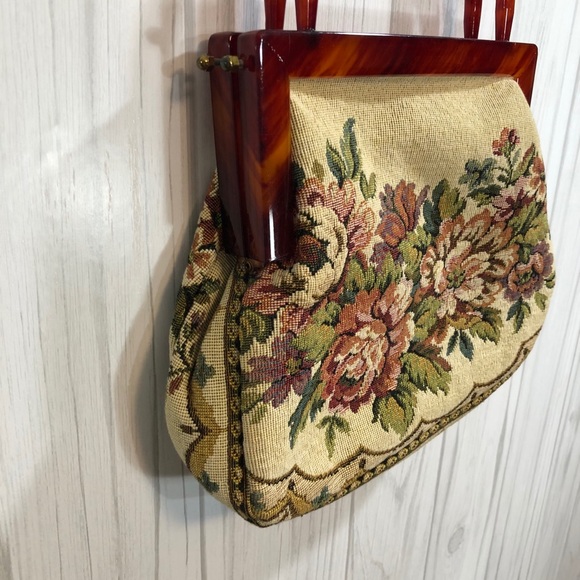 Vintage Floral Tapestry Purse, Lucite Handles - Picture 6 of 6